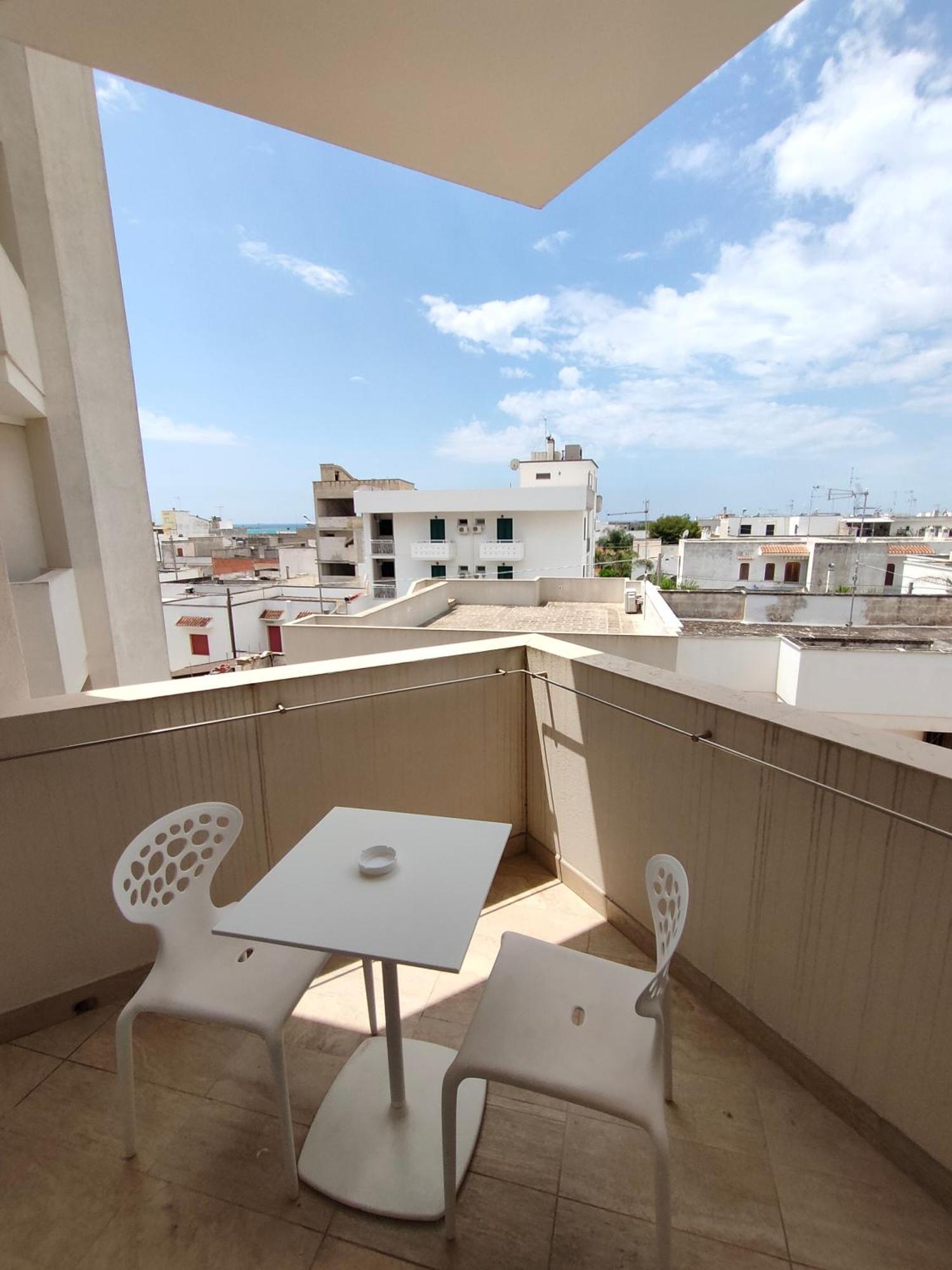 Quihotel Porto Cesareo Eksteriør bilde