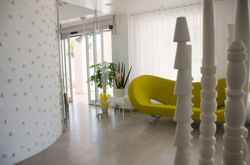 Quihotel Porto Cesareo Eksteriør bilde