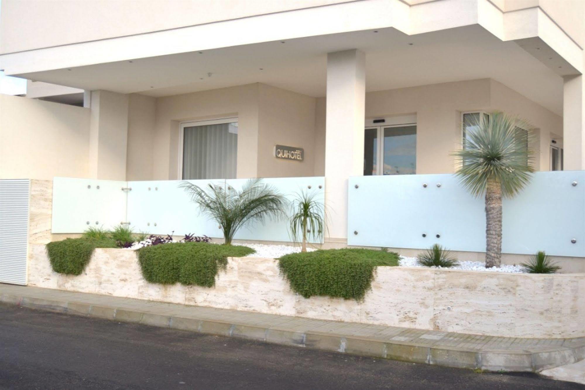 Quihotel Porto Cesareo Eksteriør bilde